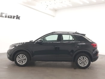 Used Volkswagen T-Roc 2023 for sale - 78369188: Photo