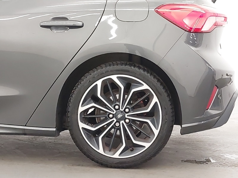 Used Ford Focus 2019 for sale - 76335770: Photo 12