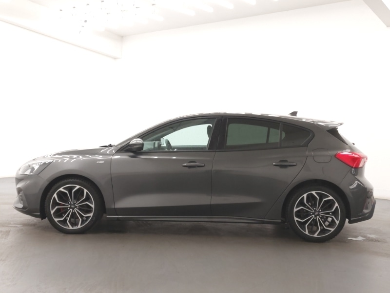 Used Ford Focus 2019 for sale - 76335770: Photo 4