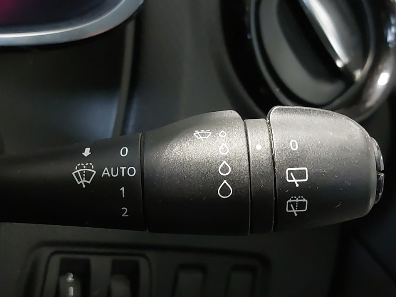 Used Renault Clio 2017 for sale - 76150775: Photo 16
