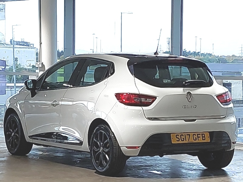 Used Renault Clio 2017 for sale - 76150775: Photo 3