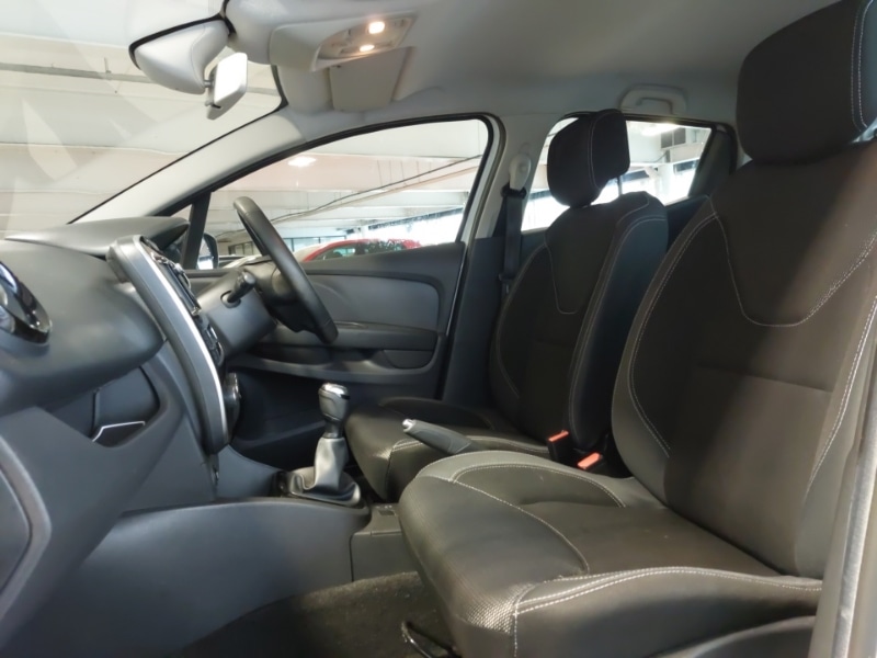 Used Renault Clio 2017 for sale - 76150775: Photo 5