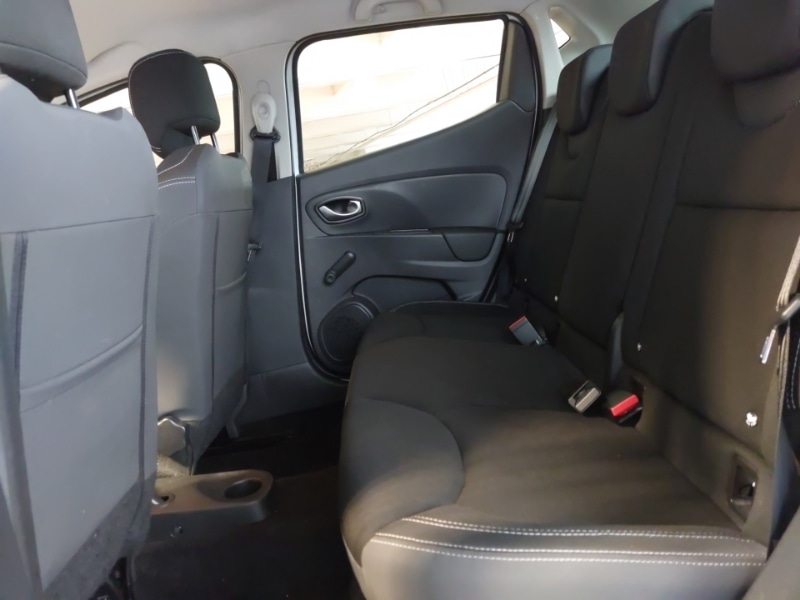 Used Renault Clio 2017 for sale - 76150775: Photo 6