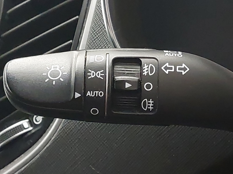 Used Hyundai Santa Fe 2017 for sale - 77385736: Photo 15