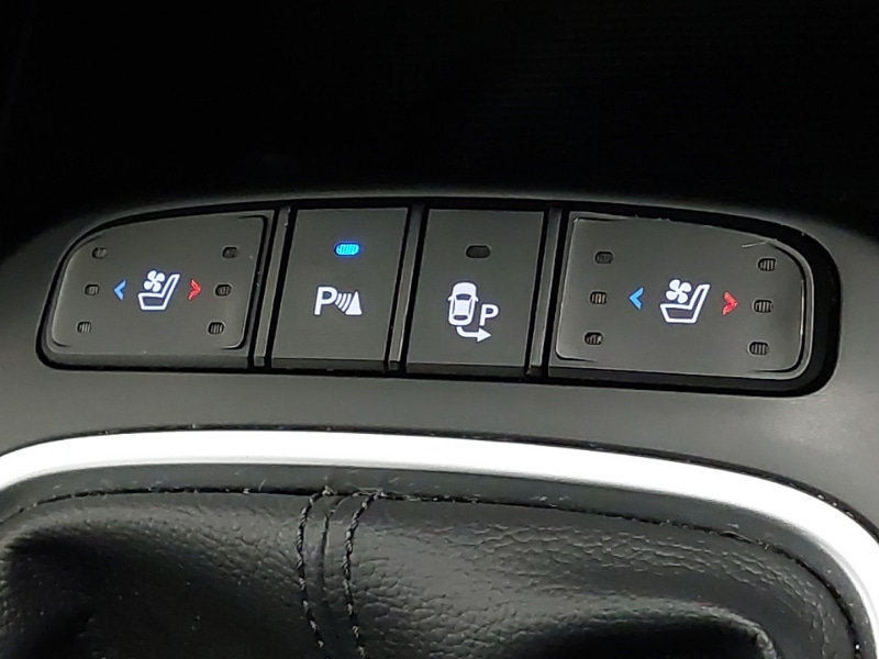 Used Hyundai Santa Fe 2017 for sale - 77385736: Photo 17