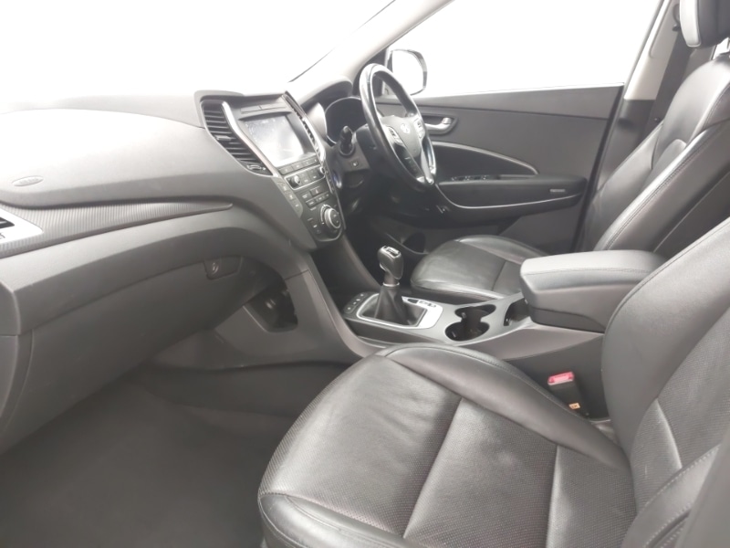 Used Hyundai Santa Fe 2017 for sale - 77385736: Photo 5