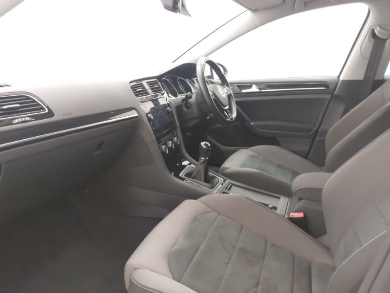 Used Volkswagen Golf 2019 for sale - 77969224: Photo 5