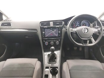 Used Volkswagen Golf 2019 for sale - 77767333: Photo