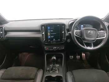 Used Volvo XC40 2018 for sale - 76059023: Photo 2