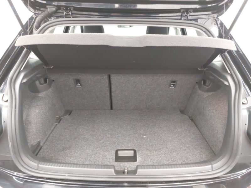 Used Volkswagen Polo 2018 for sale - 76959109: Photo 8