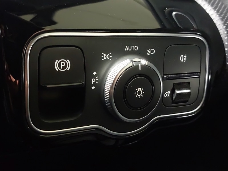 Used Mercedes-Benz A-Class 2018 for sale - 77278345: Photo 17