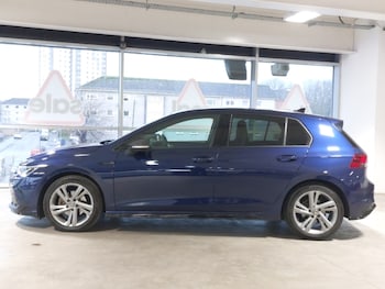 Used Volkswagen Golf 2021 for sale - 77008761: Photo