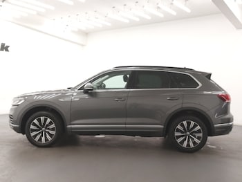 Used Volkswagen Touareg 2020 for sale - 78816402: Photo