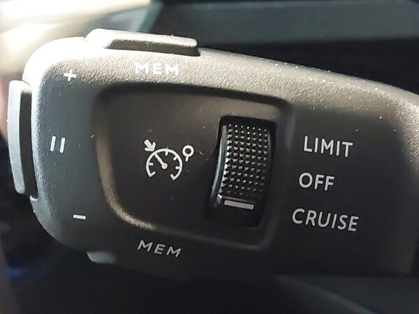 Used Peugeot 3008 2023 for sale - 76244285: Photo 18
