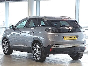 Used Peugeot 3008 2023 for sale - 76244285: Photo 3