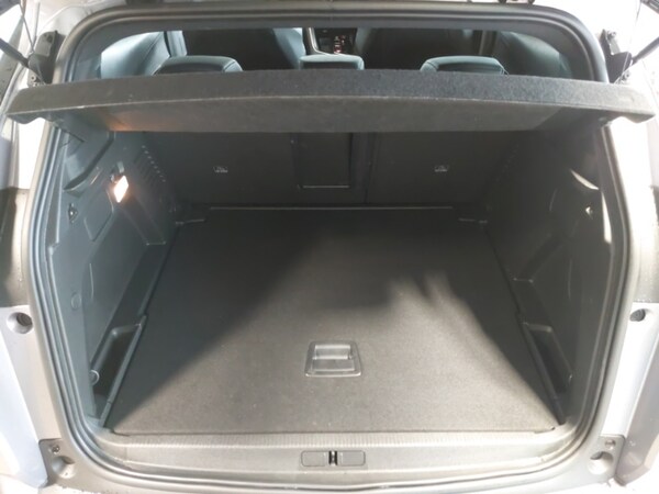 Used Peugeot 3008 2023 for sale - 76244285: Photo 8
