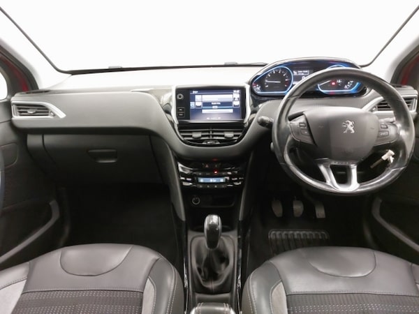 Used Peugeot 2008 2017 for sale - 76233458: Photo 2