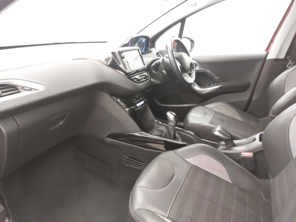 Used Peugeot 2008 2017 for sale - 76233458: Photo 5