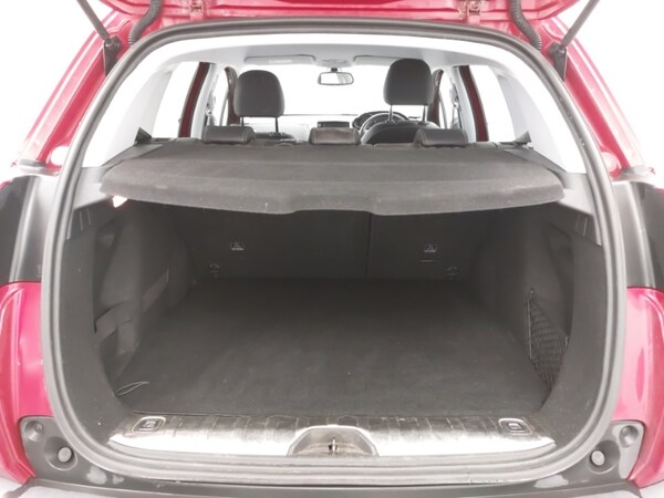Used Peugeot 2008 2017 for sale - 76233458: Photo 8