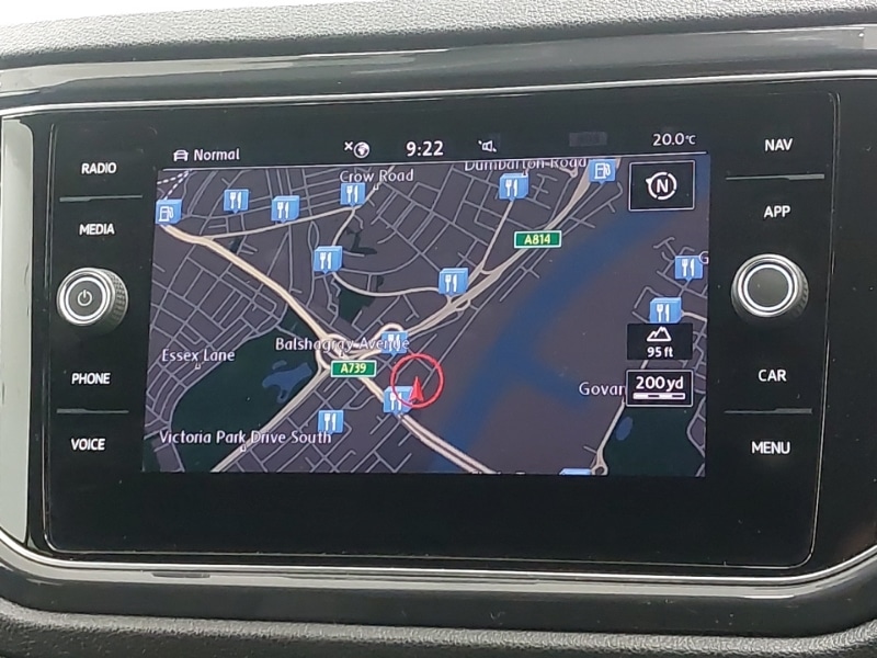 Used Volkswagen T-Roc 2018 for sale - 76401063: Photo 10