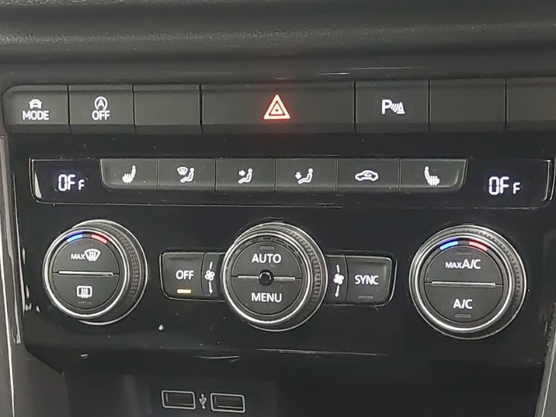 Used Volkswagen T-Roc 2018 for sale - 76401063: Photo 15