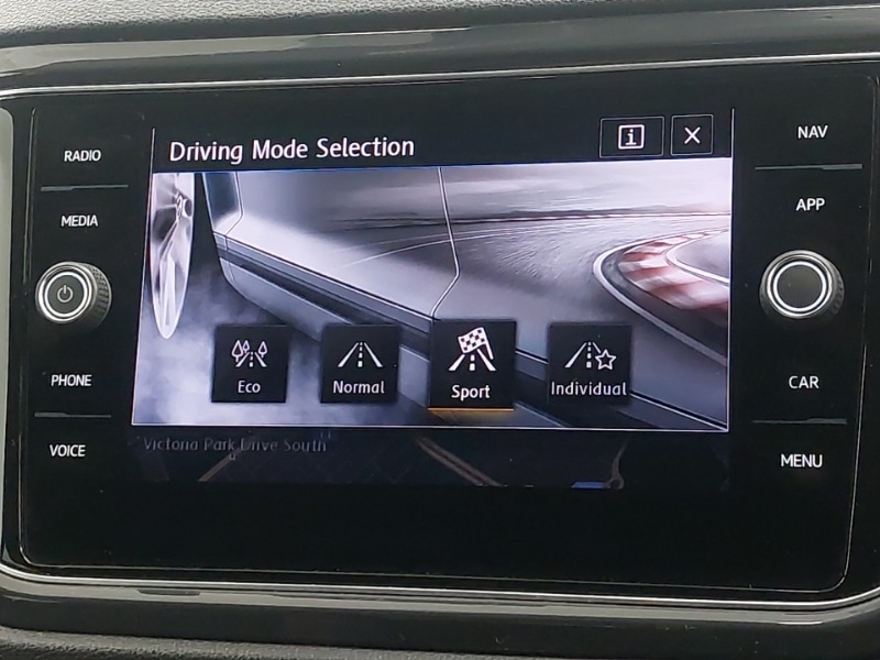 Used Volkswagen T-Roc 2018 for sale - 76401063: Photo 16