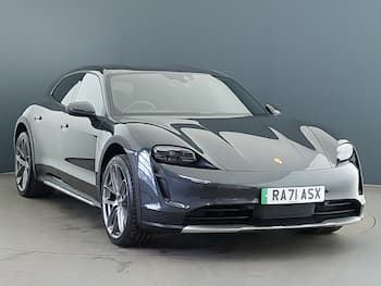 Used Porsche Taycan 2021 for sale - 79763285: Photo