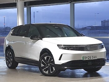 2025 - 157kW GS 73kWh 5dr Auto