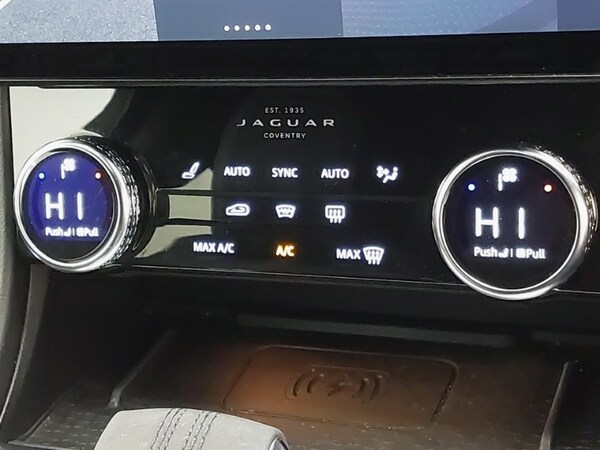 Used Jaguar F-Pace 2021 for sale - 76282131: Photo 15