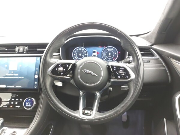 Used Jaguar F-Pace 2021 for sale - 76282131: Photo 7