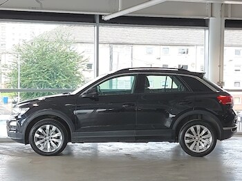 Used Volkswagen T-Roc 2018 for sale - 75413674: Photo