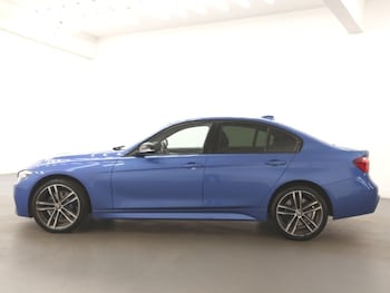Used BMW 3 Series 2018 for sale - 77039347: Photo