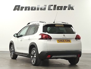 Used Peugeot 2008 2016 for sale - 79493353: Photo