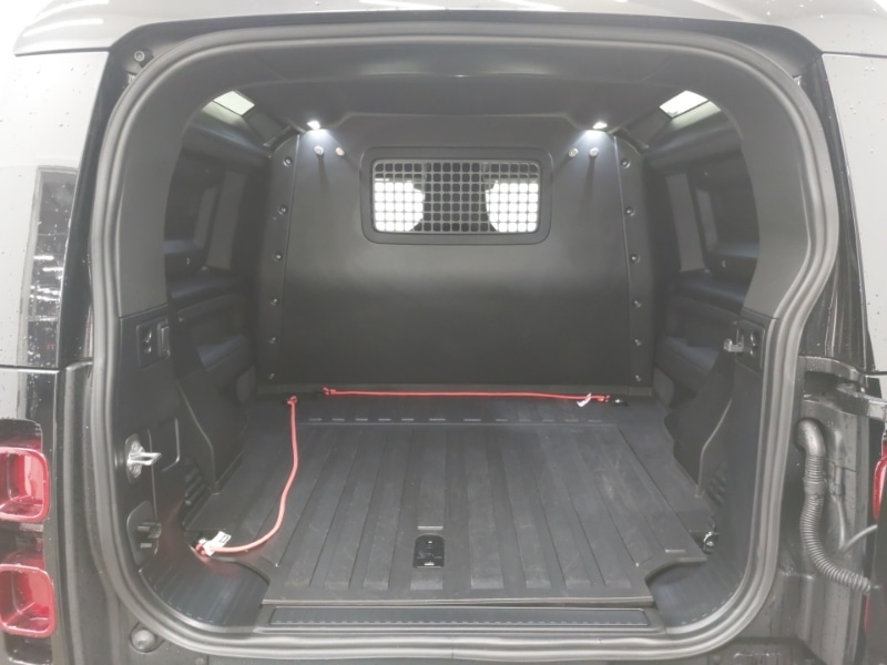 Used Land Rover Defender 2024 for sale - 77797493: Photo 8