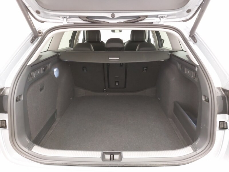 Used Skoda Superb 2024 for sale - 76071313: Photo 8