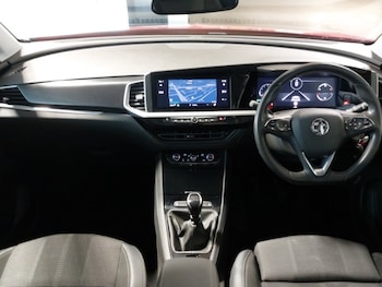 Used Vauxhall Grandland 2023 for sale - 76144809: Photo 2
