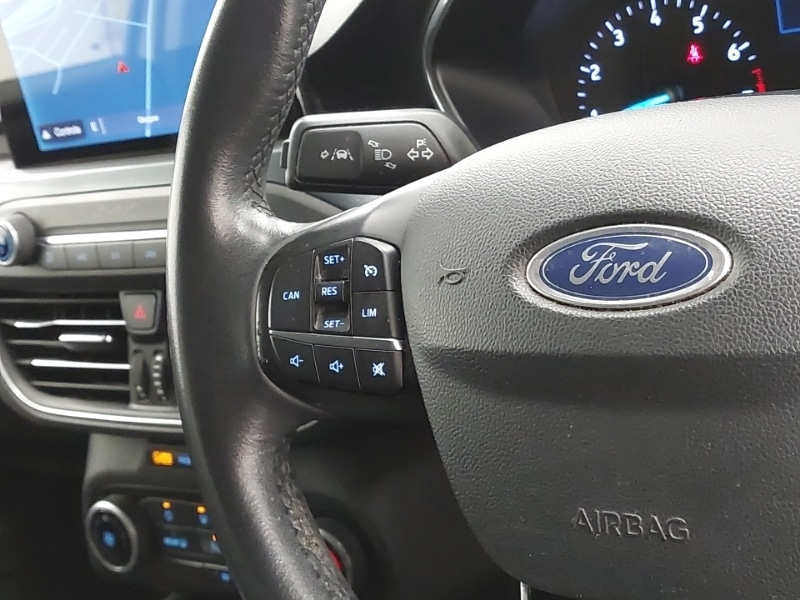 Used Ford Focus 2019 for sale - 76301602: Photo 11