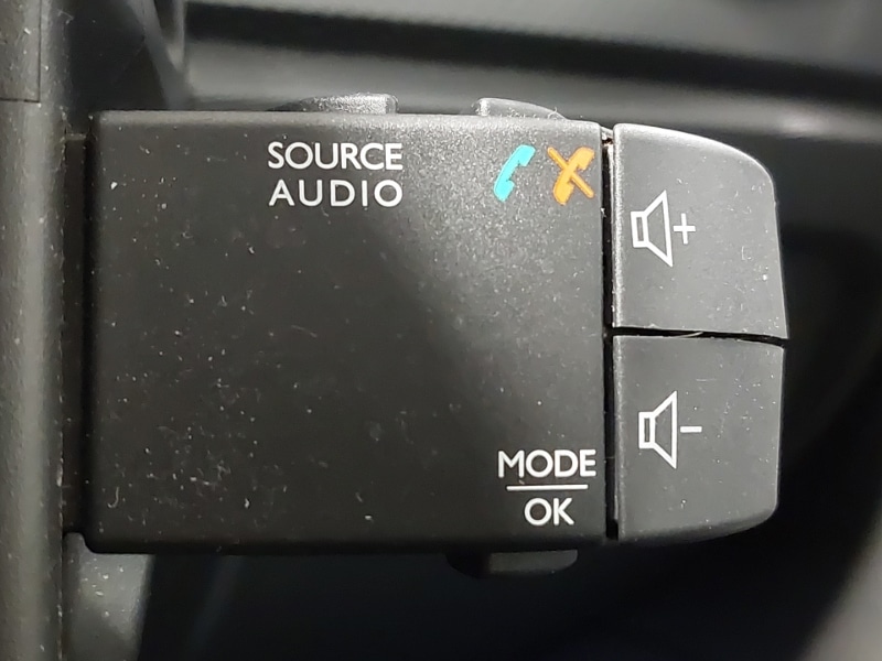 Used Renault Captur 2015 for sale - 77024576: Photo 17