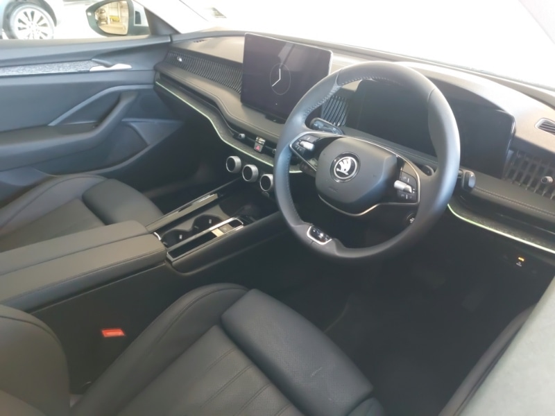 Used Skoda Superb 2024 for sale - 76071343: Photo 11