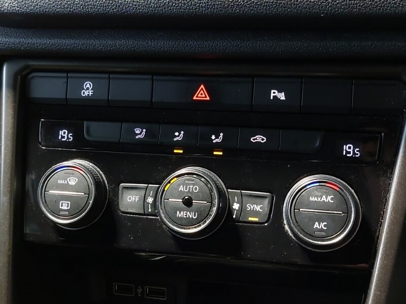 Used Volkswagen T-Roc 2018 for sale - 77664024: Photo 13