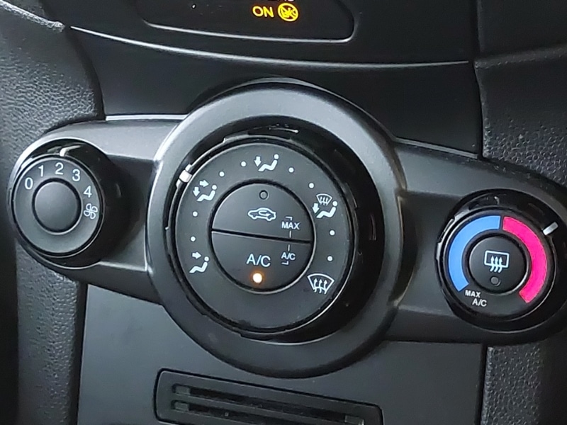 Used Ford Fiesta 2013 for sale - 77385727: Photo 13