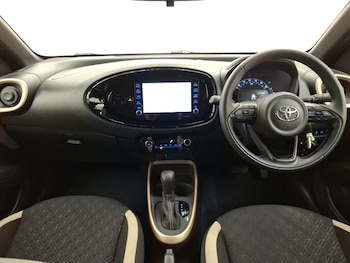 Used Toyota Aygo X 2023 for sale - 79468337: Photo