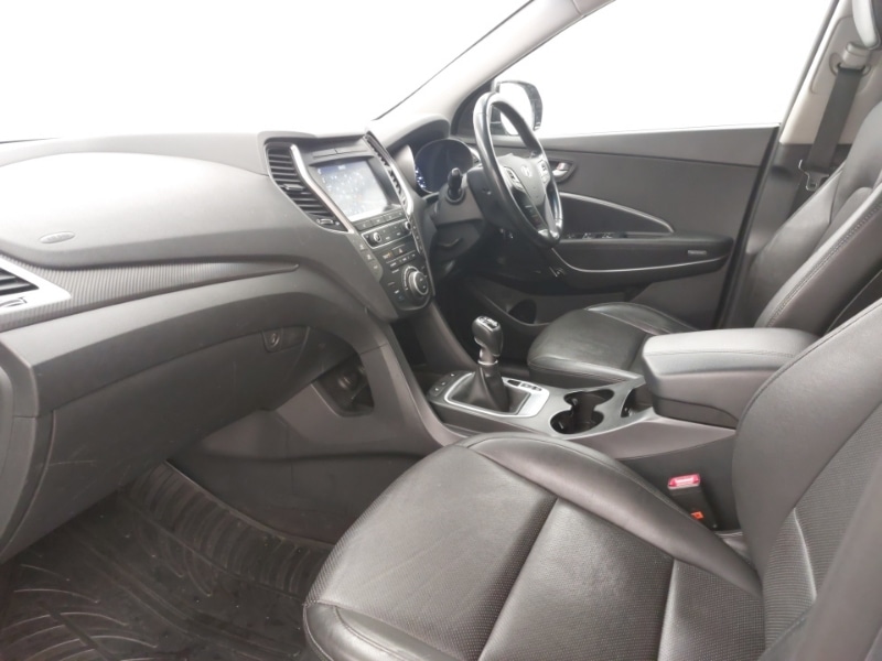 Used Hyundai Santa Fe 2017 for sale - 78046440: Photo 5