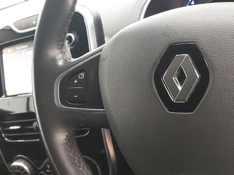 Used Renault Clio 2016 for sale - 77284406: Photo 11