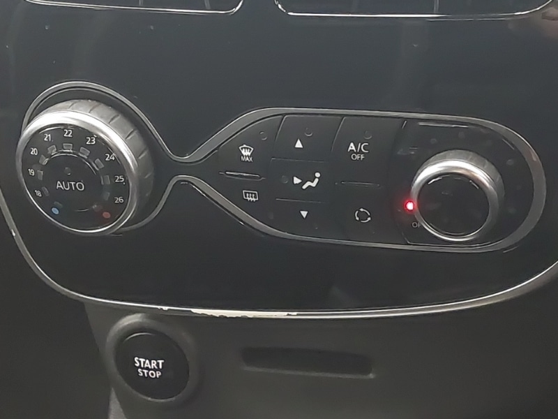 Used Renault Clio 2016 for sale - 77284406: Photo 16