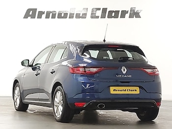 Used Renault Megane 2018 for sale - 76233346: Photo 3