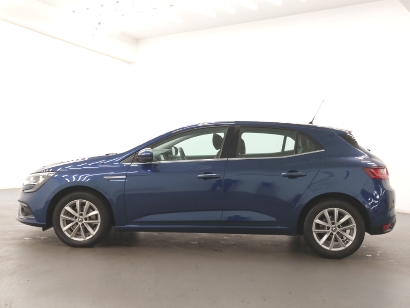 Used Renault Megane 2018 for sale - 76233346: Photo 4
