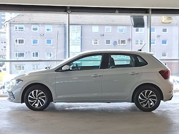 Used Volkswagen Polo 2024 for sale - 78841939: Photo