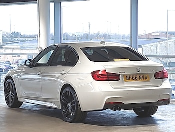 Used BMW 3 Series 2018 for sale - 77252138: Photo
