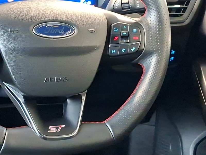 Used Ford Focus 2023 for sale - 77987746: Photo 11